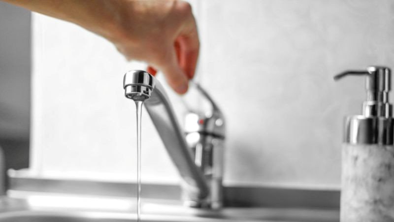 Спукан водопровод остави Асеновград без вода